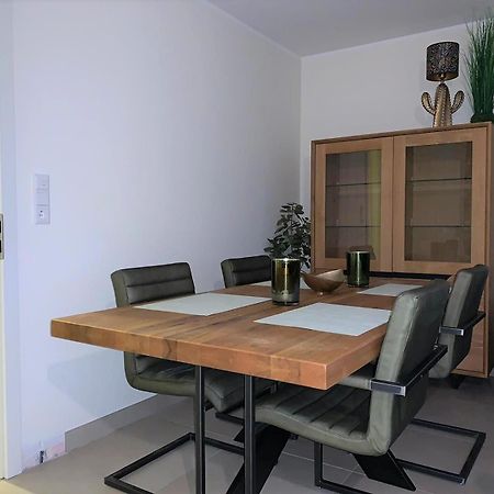 Landblick 1 - Luxusferienwohnung Fuer 4 Personen Norddeich  Buitenkant foto