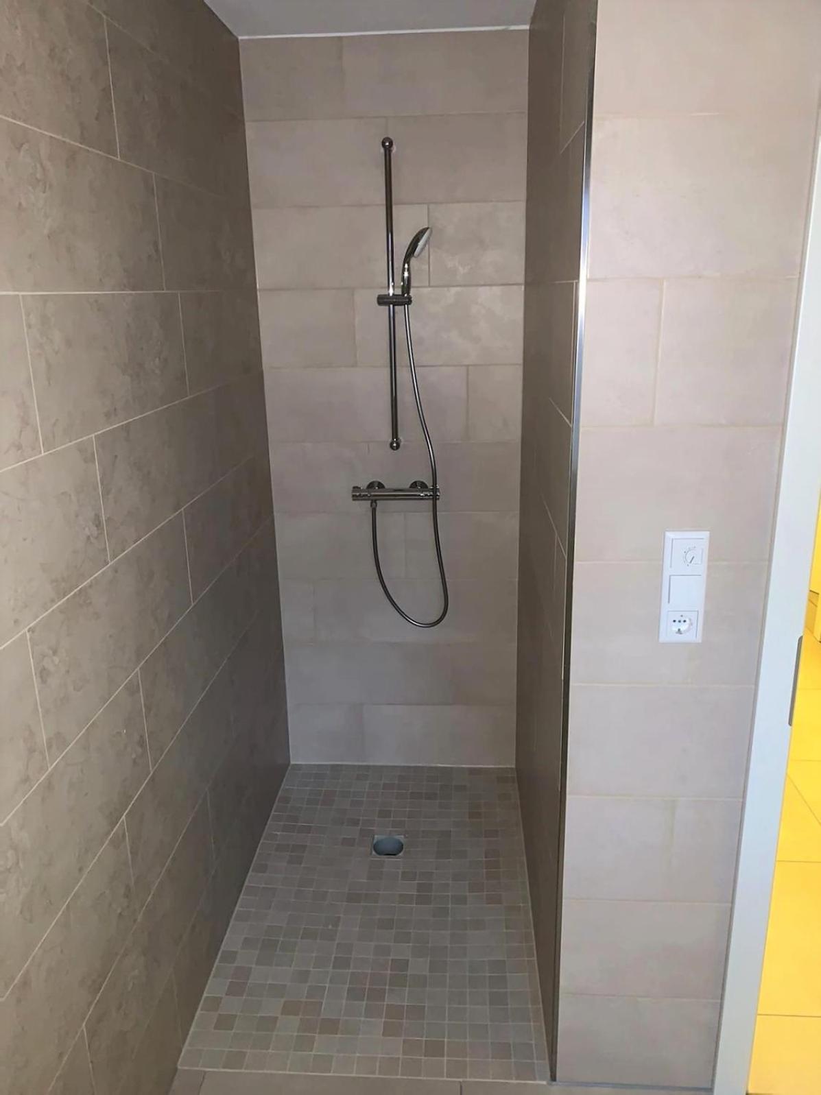 Landblick 1 - Luxusferienwohnung Fuer 4 Personen Norddeich  Buitenkant foto
